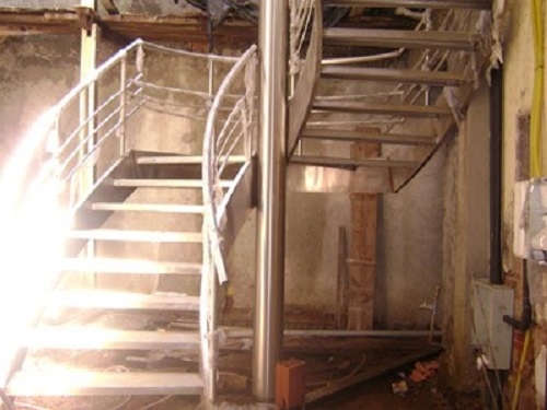 Escada em Ferro